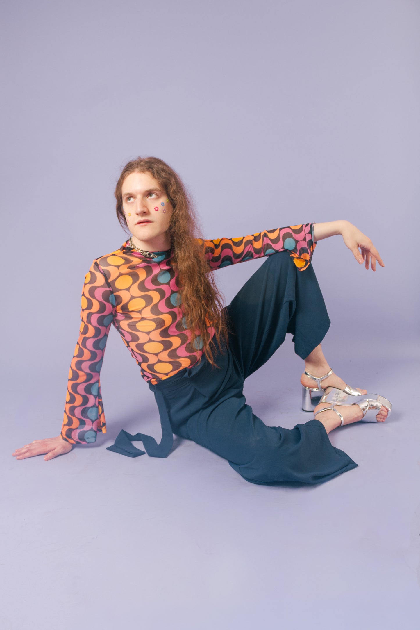 Blusa mesh manga campana geométrico