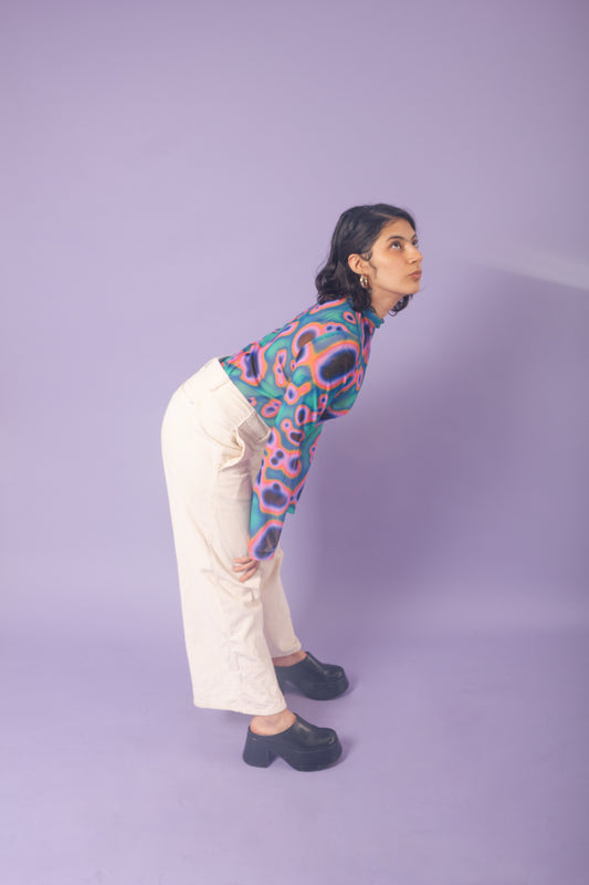 Blusa mesh manga campana lava