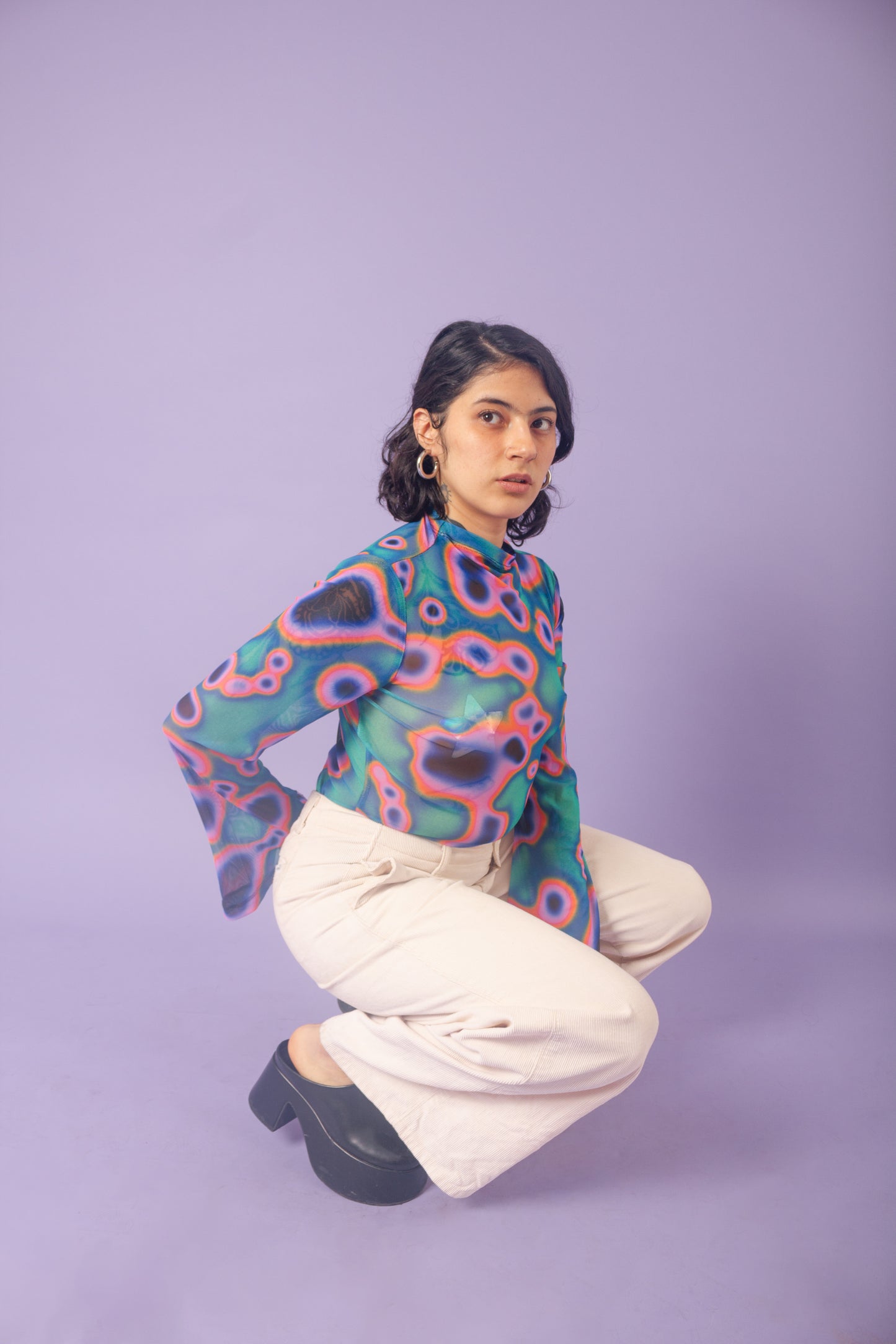 Blusa mesh manga campana lava